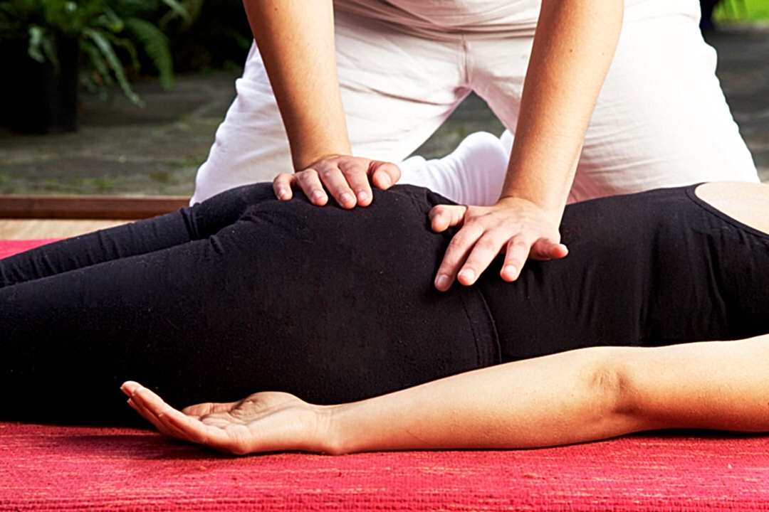 Shiatsu for bad backs